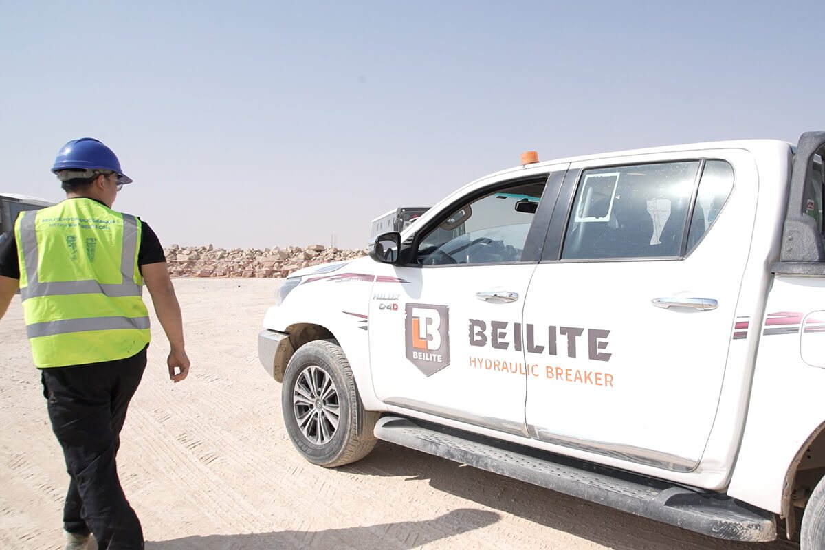 beilite-maintenance-technicians-heading-out-on-a-service-call